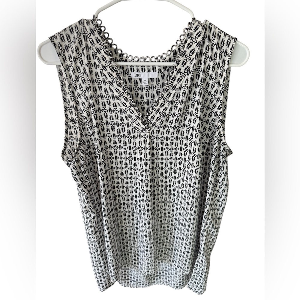DR2 Sleeveless Blouse XL